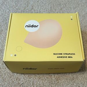 Niidor Silicone Strapless Adhesive Bra - Creme